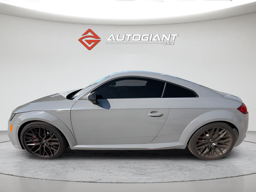 Used 2018 Audi TT RS w/ Technology Package AWD/4WD image 3