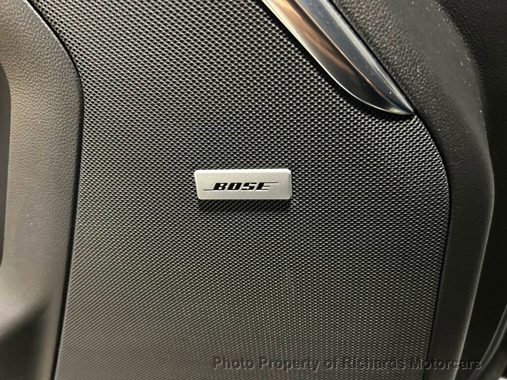 Used 2025 GMC Yukon Denali w/ Sun & Power Step Package AWD/4WD image 25