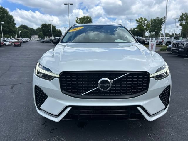 Used 2025 Volvo XC60 B5 Plus w/ Protection Package Premier AWD/4WD image 2