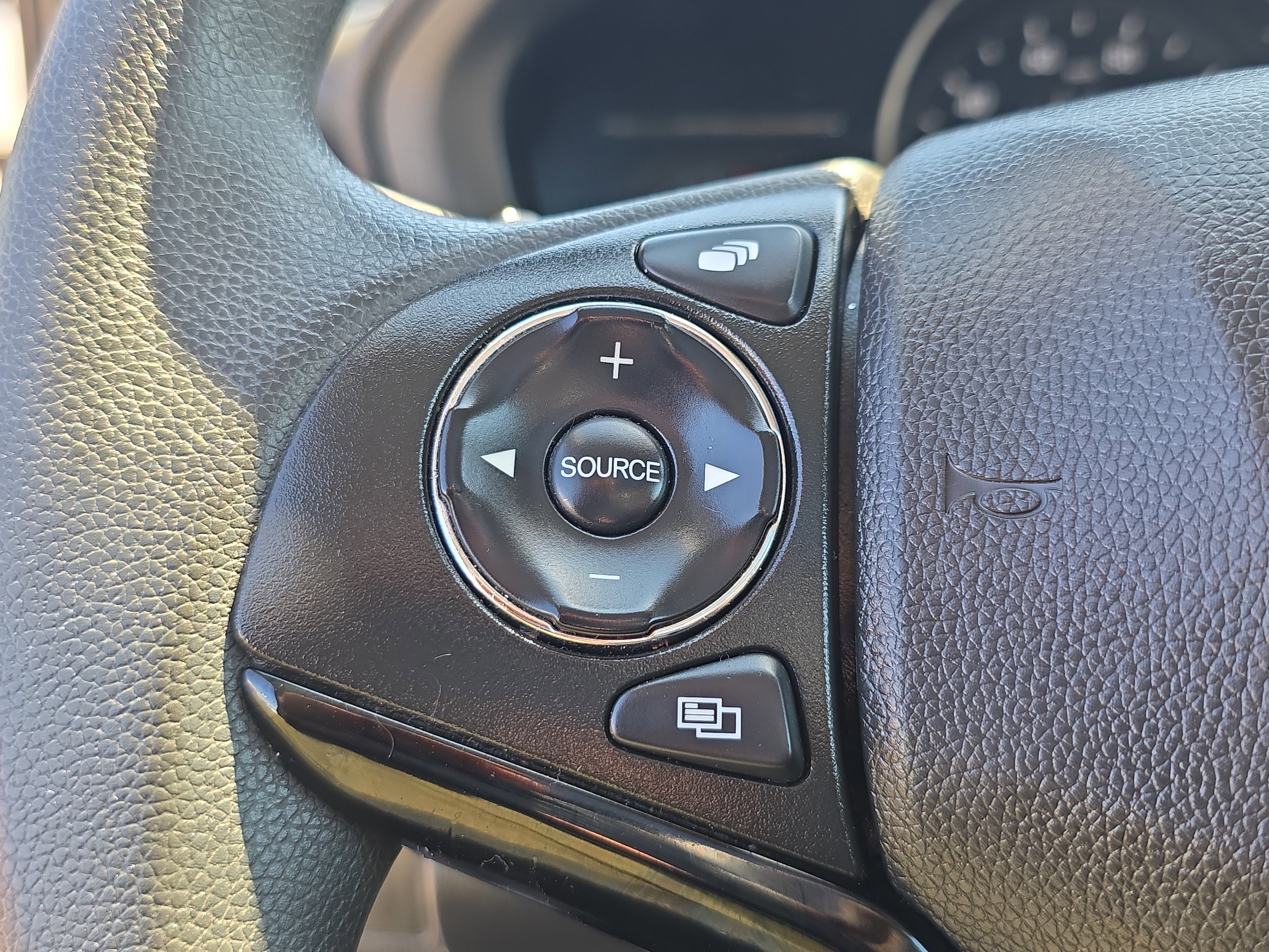 Used 2019 Honda HR-V EX image 29