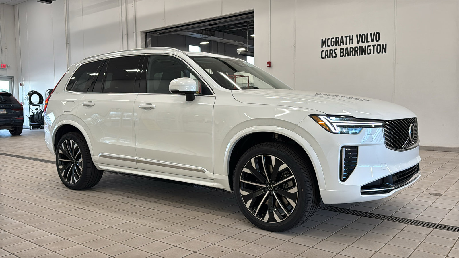 New 2026 Volvo XC90 T8 Core w/ Protection Package AWD/4WD image 3