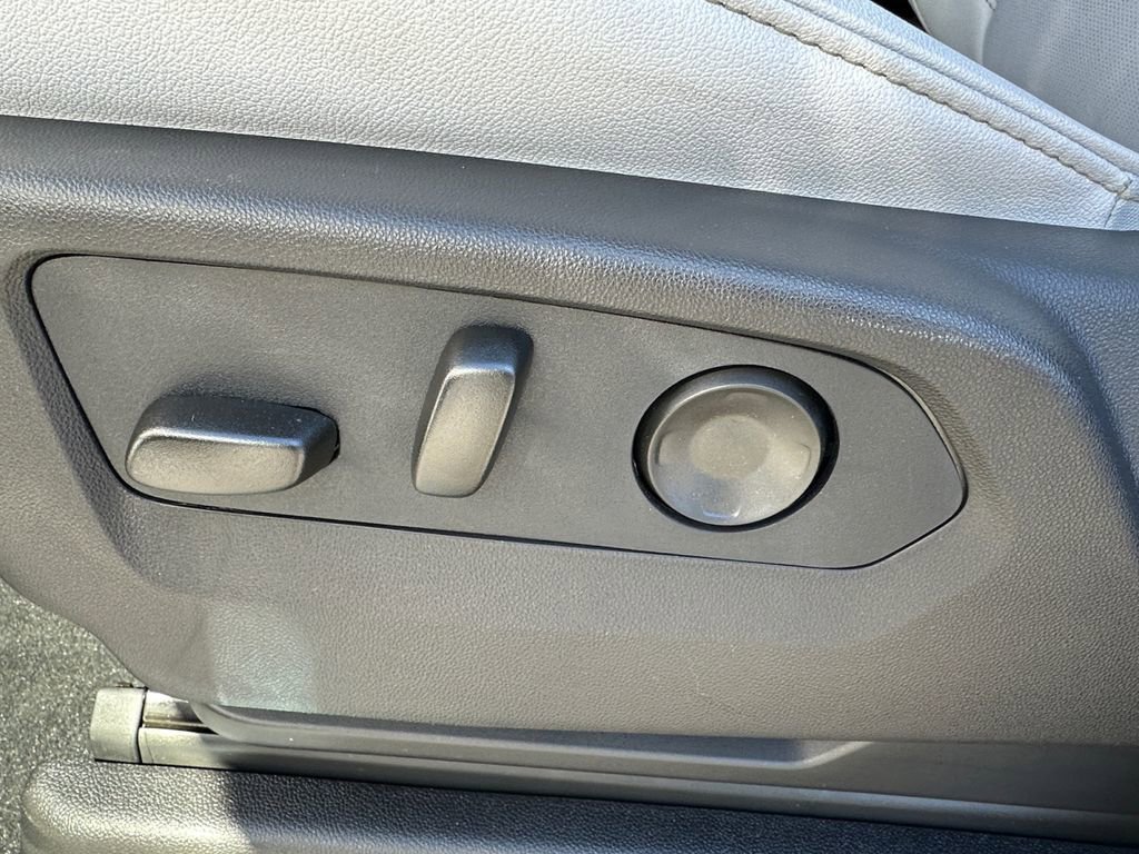 New 2026 Chevrolet Suburban Premier image 10