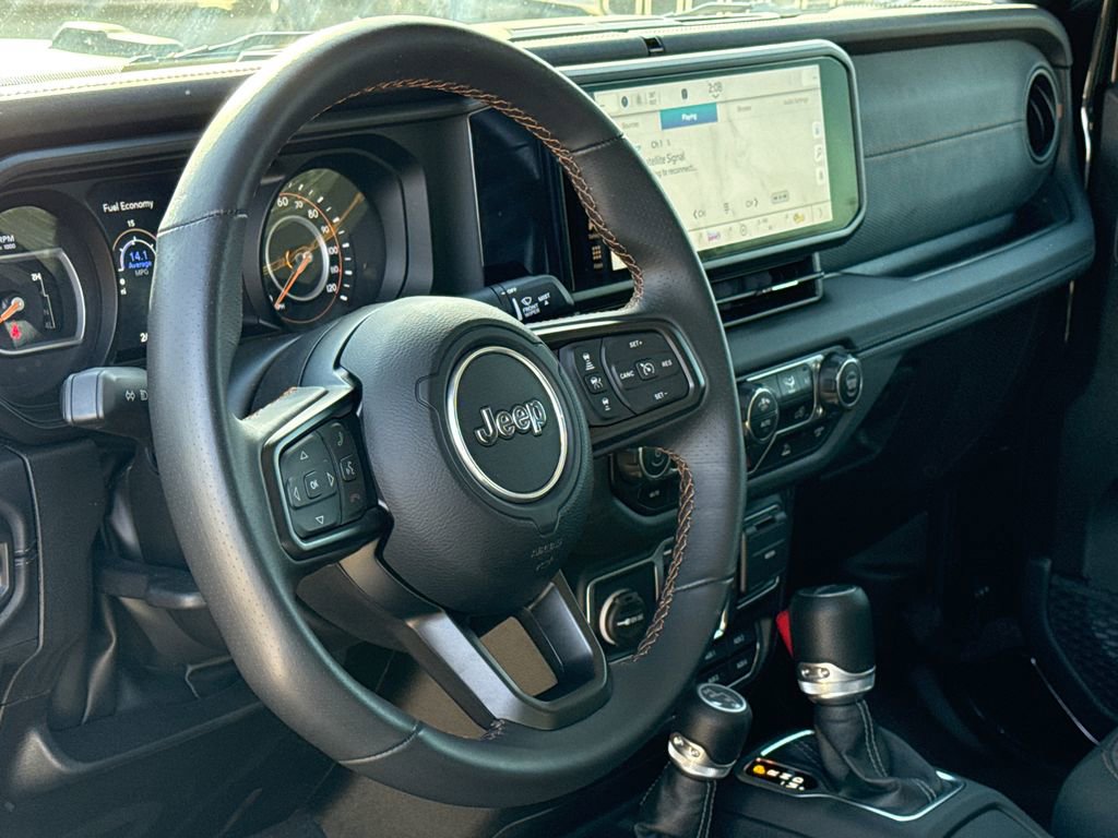 Used 2025 Jeep Gladiator Mojave image 19