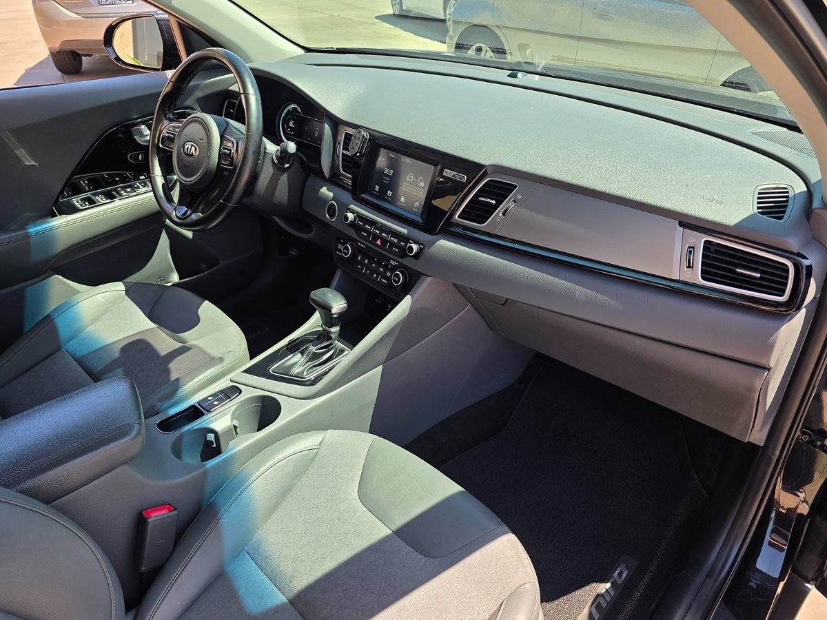 Used 2018 Kia Niro EX FWD image 13