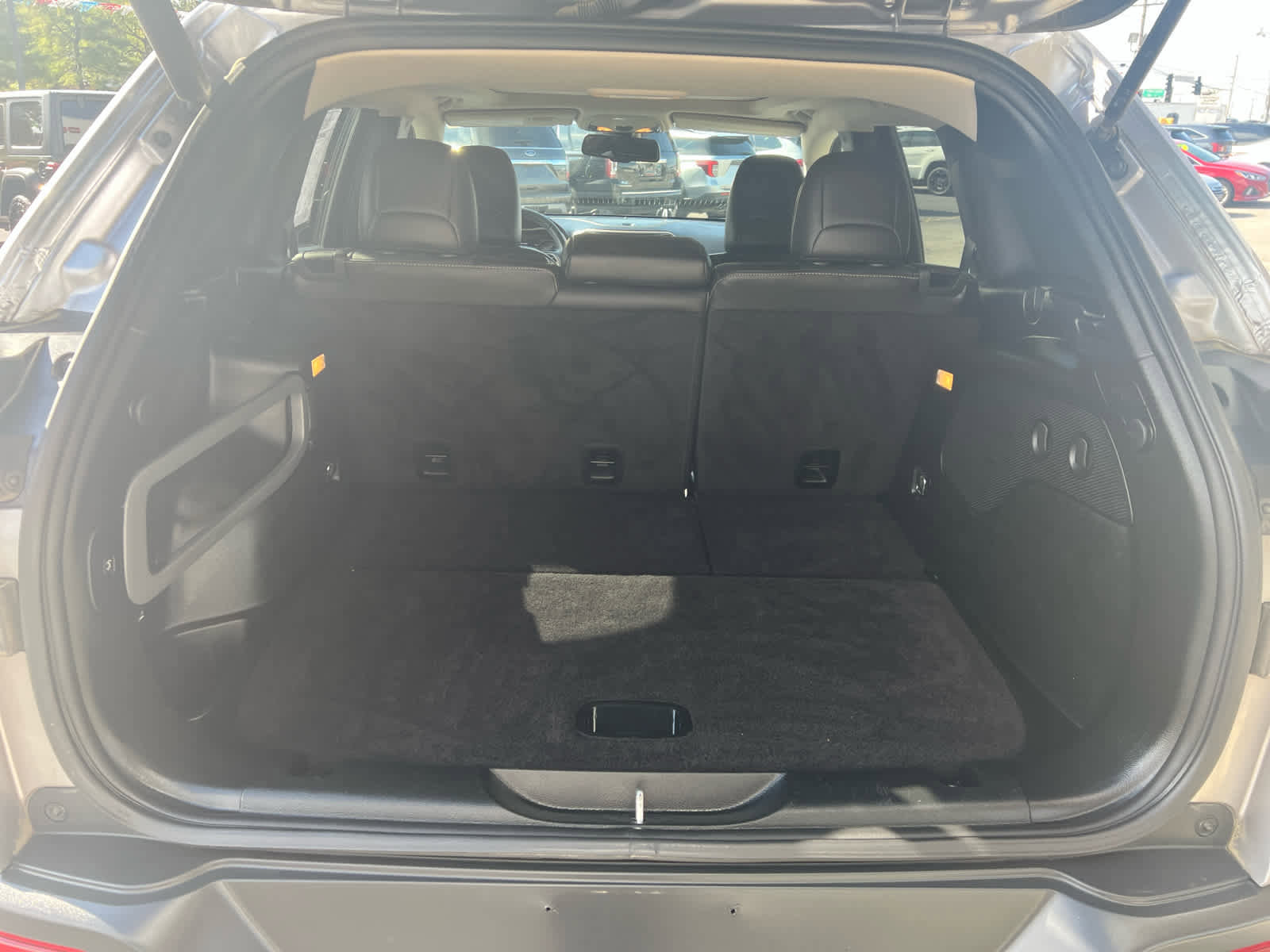 Used 2018 Jeep Cherokee Limited image 10