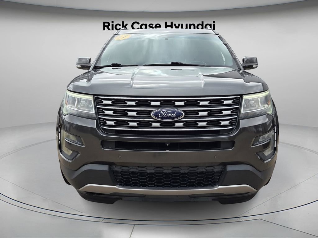 Used 2017 Ford Explorer Limited image 5