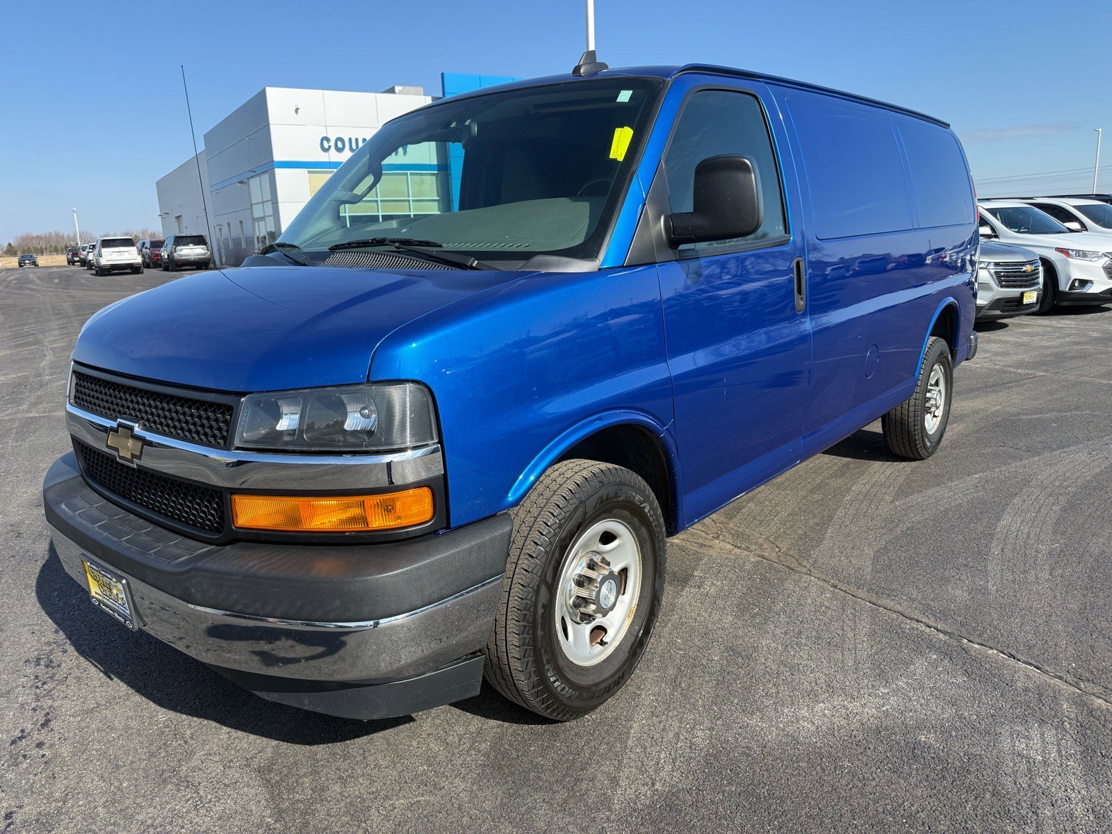 Used 2018 Chevrolet Express 2500 w/ Driver Convenience Package image 9