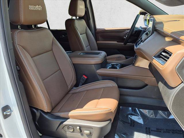 Used 2024 Chevrolet Tahoe High Country AWD/4WD image 24