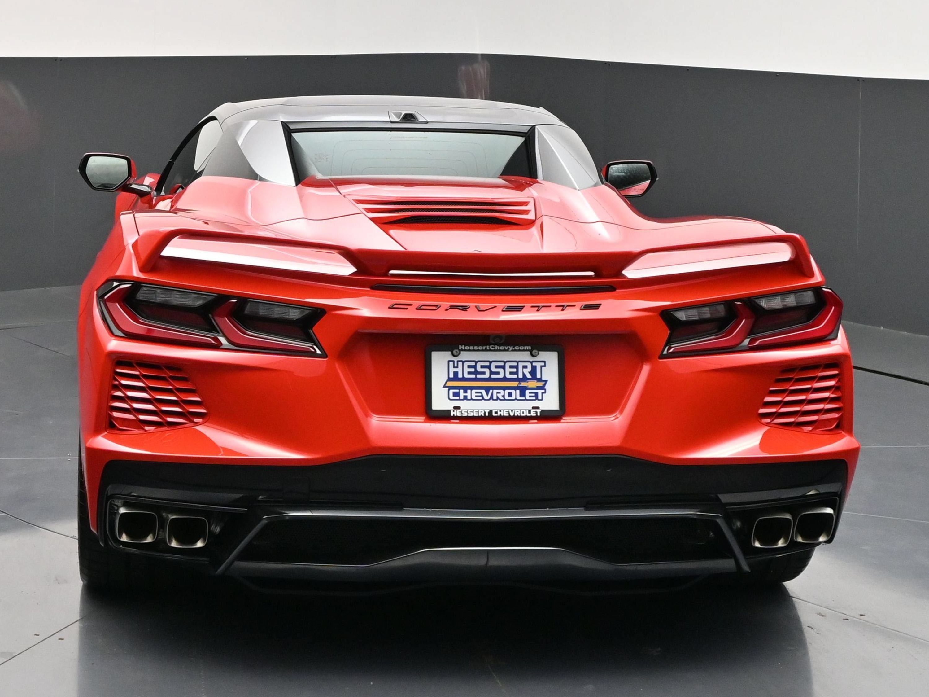 Used 2024 Chevrolet Corvette Stingray Premium Conv w/ Z51 Performance Package RWD image 6