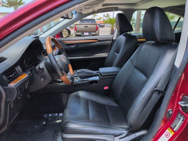 Used 2013 Lexus ES 300h w/ Luxury Pkg FWD image 11