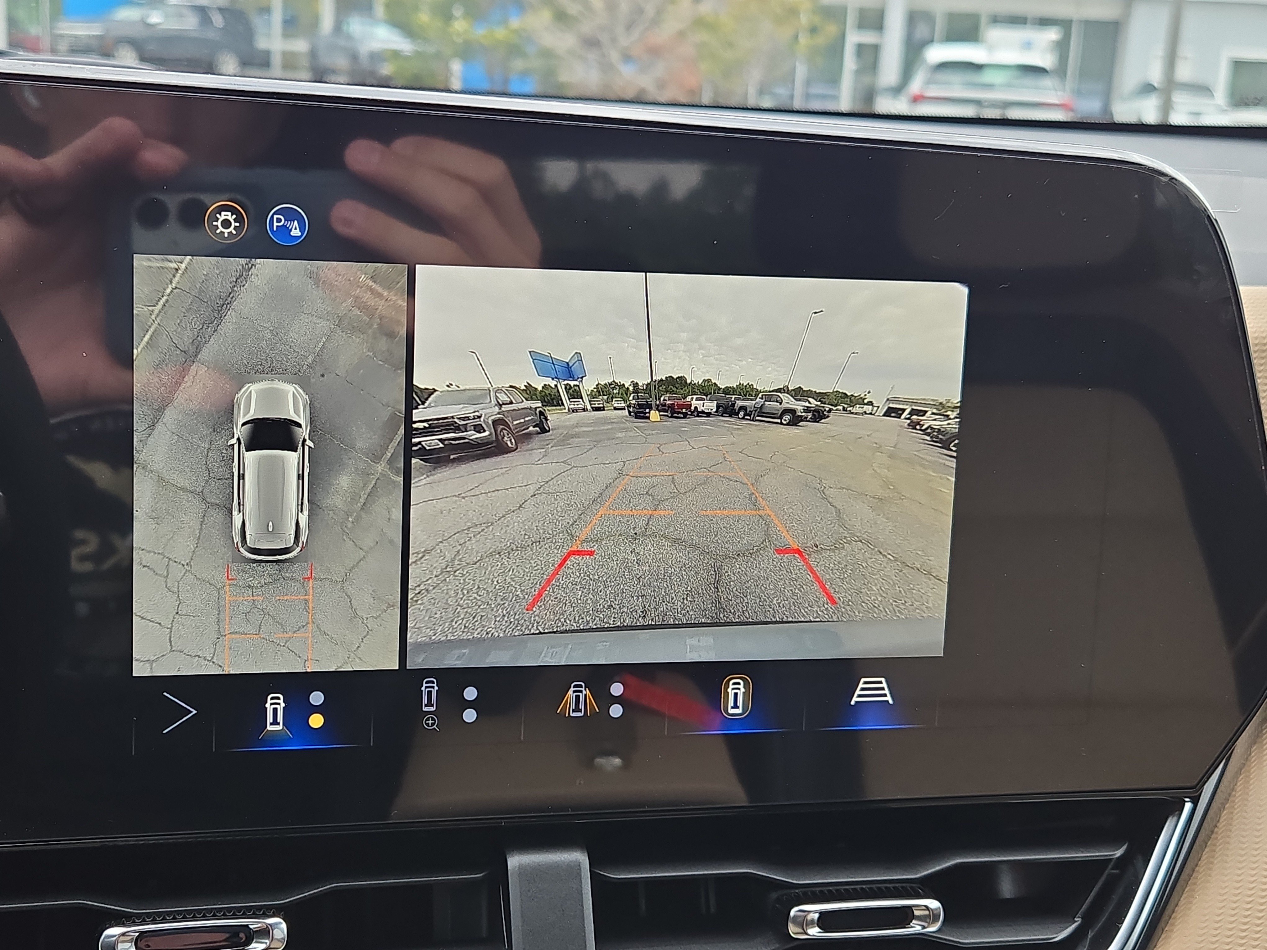 New 2026 Chevrolet Equinox ACTIV w/ Convenience Package III FWD image 28