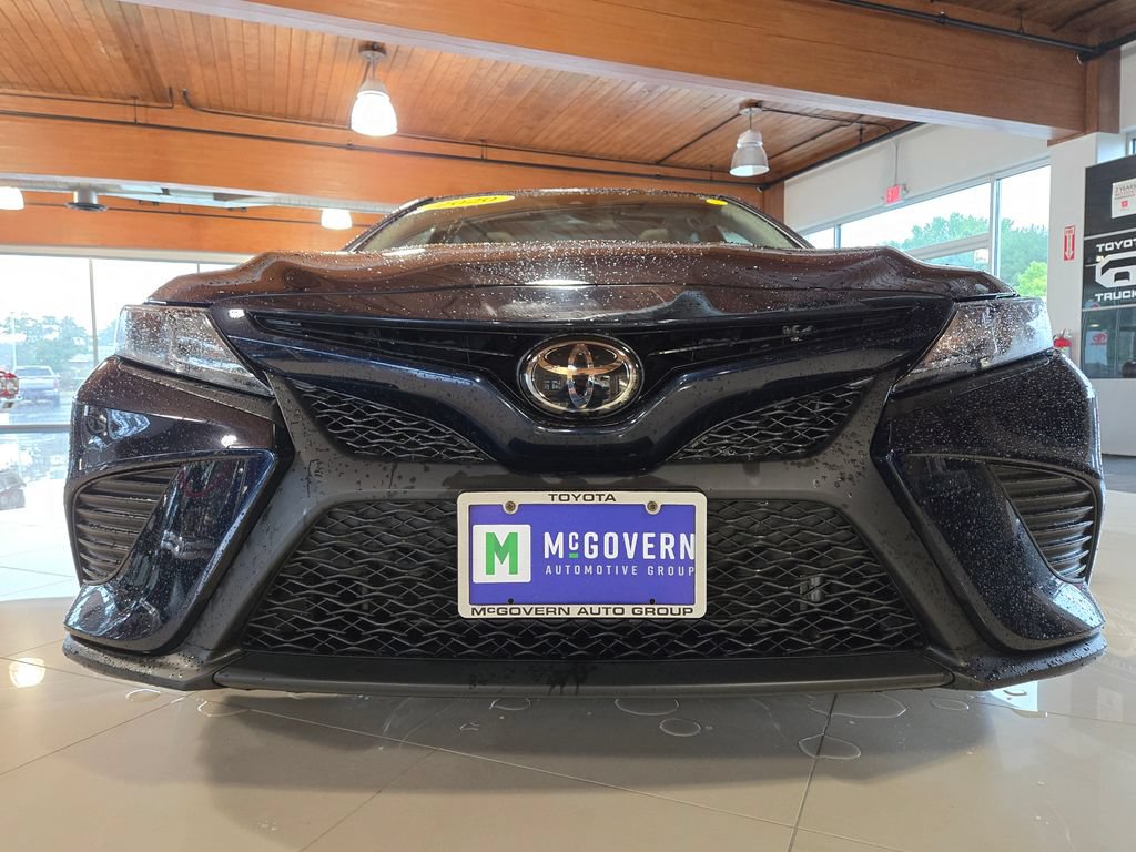 Used 2020 Toyota Camry SE w/ Audio Package FWD image 9