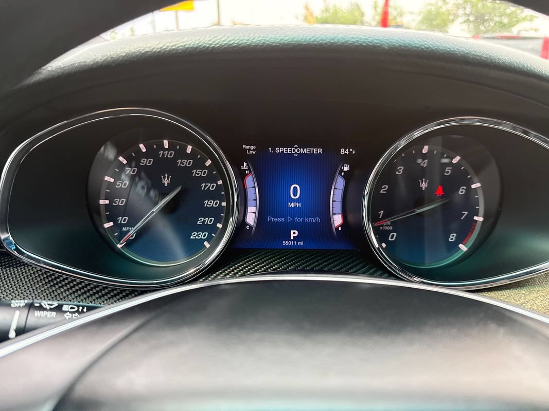 Used 2014 Maserati Quattroporte GTS RWD image 23