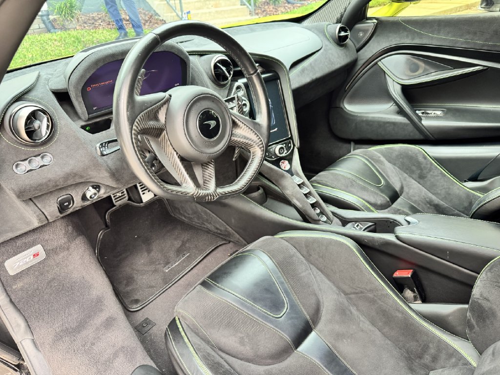 Used 2022 McLaren 720S Performance RWD image 11