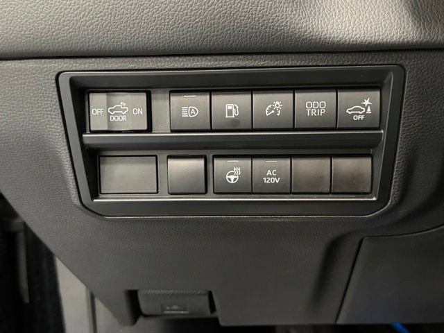 Used 2024 Toyota Tundra Limited AWD/4WD image 17