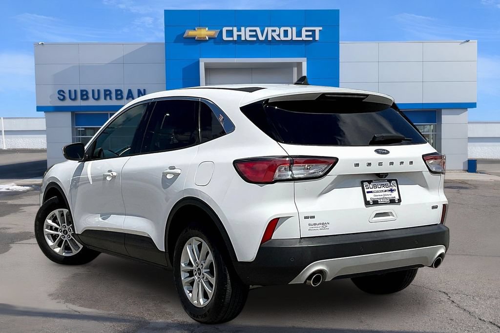 Used 2021 Ford Escape SE FWD image 3