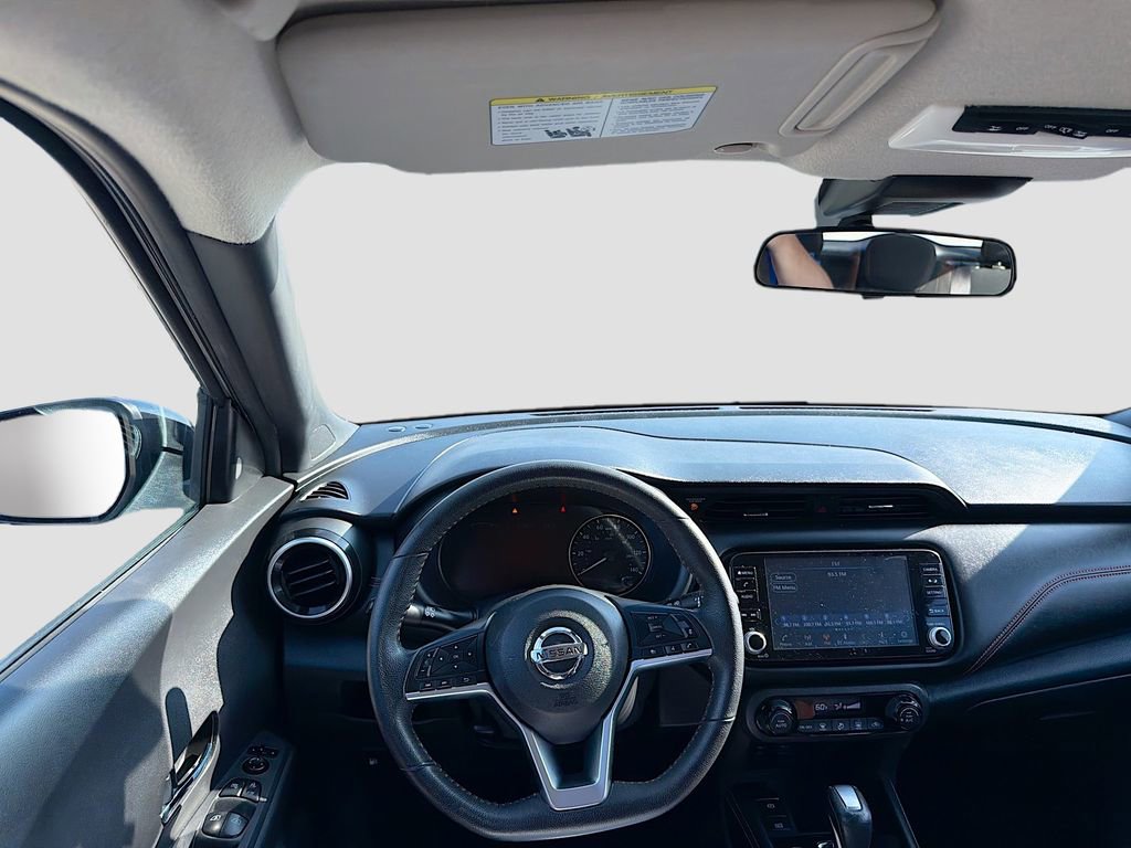 Used 2021 Nissan Kicks SR w/ Exterior Package image 22