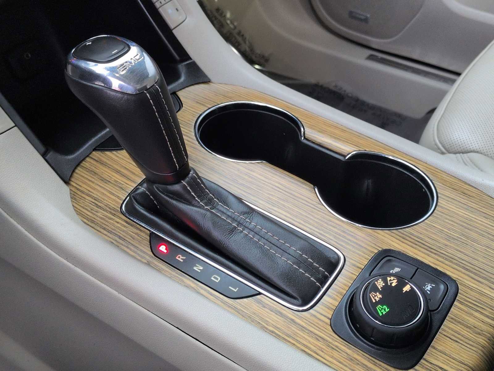 Used 2017 GMC Acadia Denali w/ Technology Package image 35