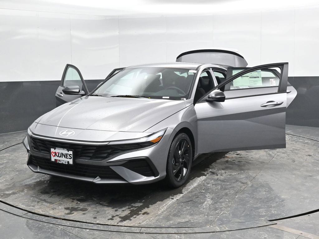 New 2026 Hyundai Elantra Sport w/ Cargo Package image 51