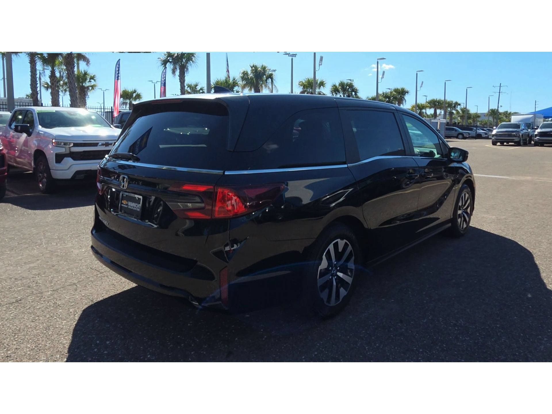 Used 2025 Honda Odyssey EX-L image 8