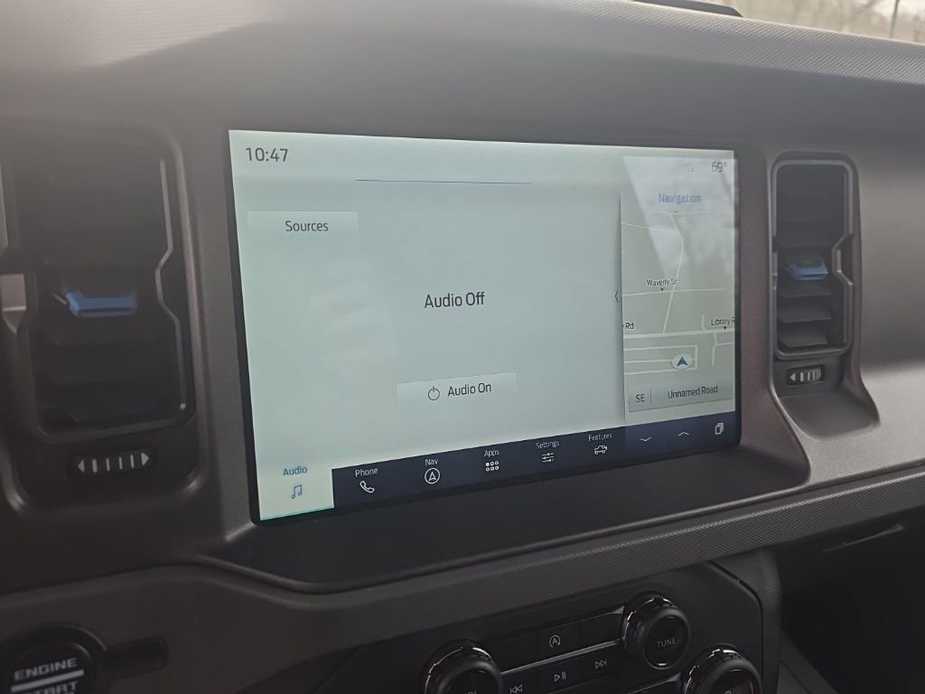 Certified 2024 Ford Bronco Black Diamond image 17