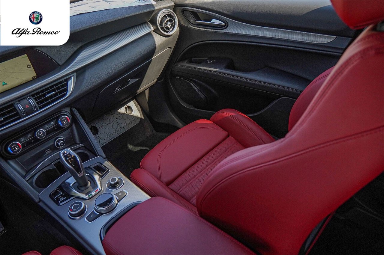 New 2025 Alfa Romeo Stelvio Sprint w/ Veloce Package image 23