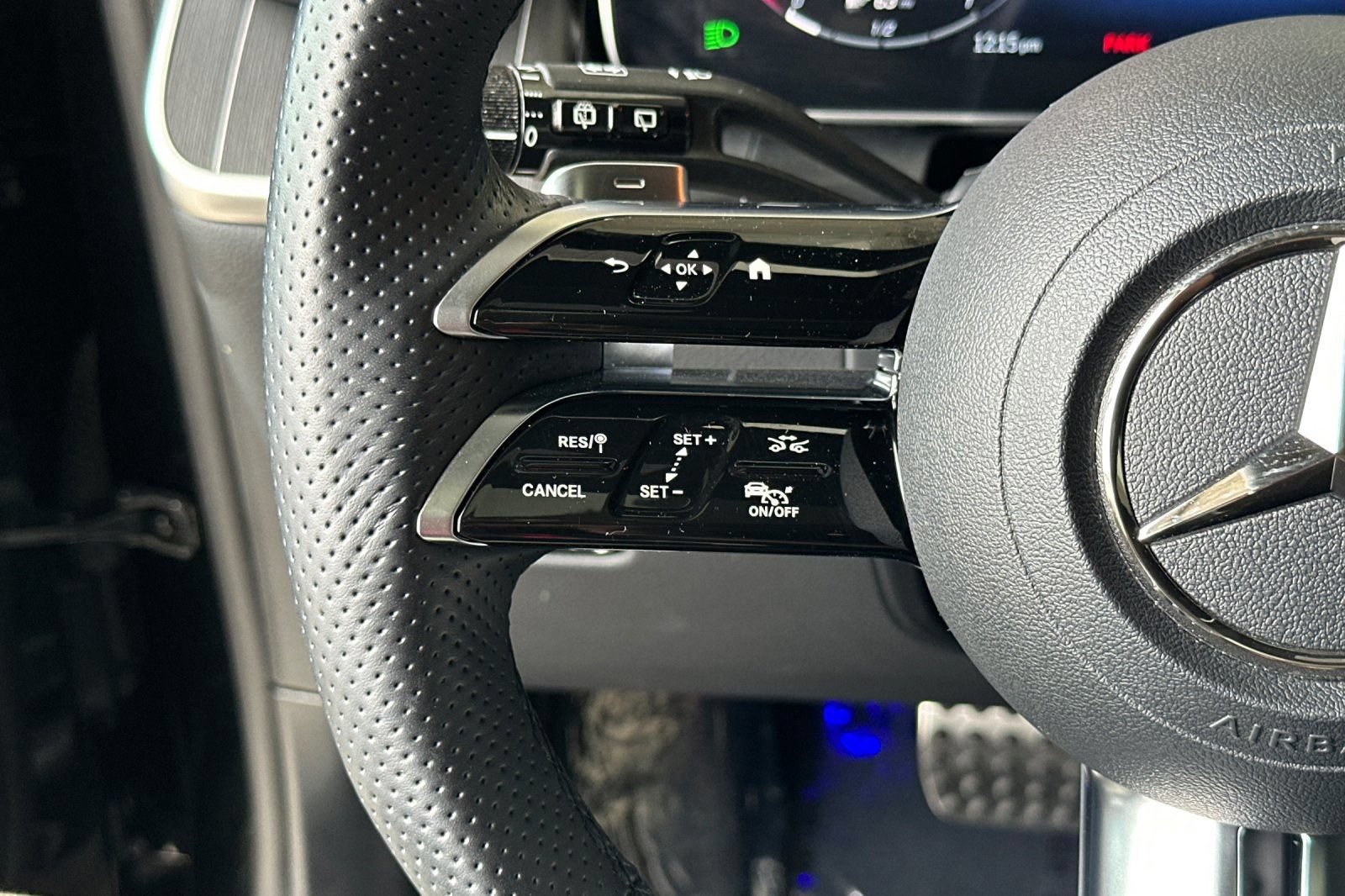 Certified 2023 Mercedes-Benz GLC 300 4MATIC image 35