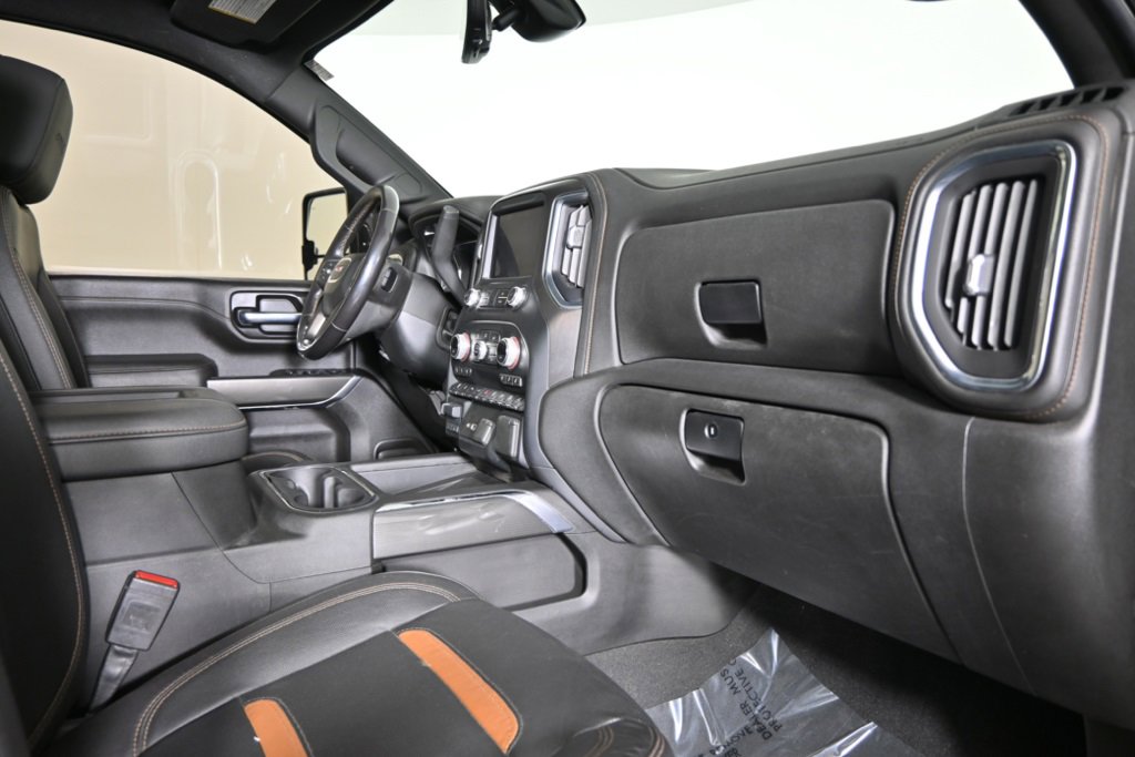 Used 2021 GMC Sierra 3500 AT4 image 16