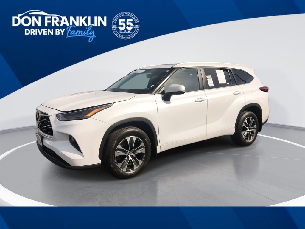 Used 2023 Toyota Highlander XLE
