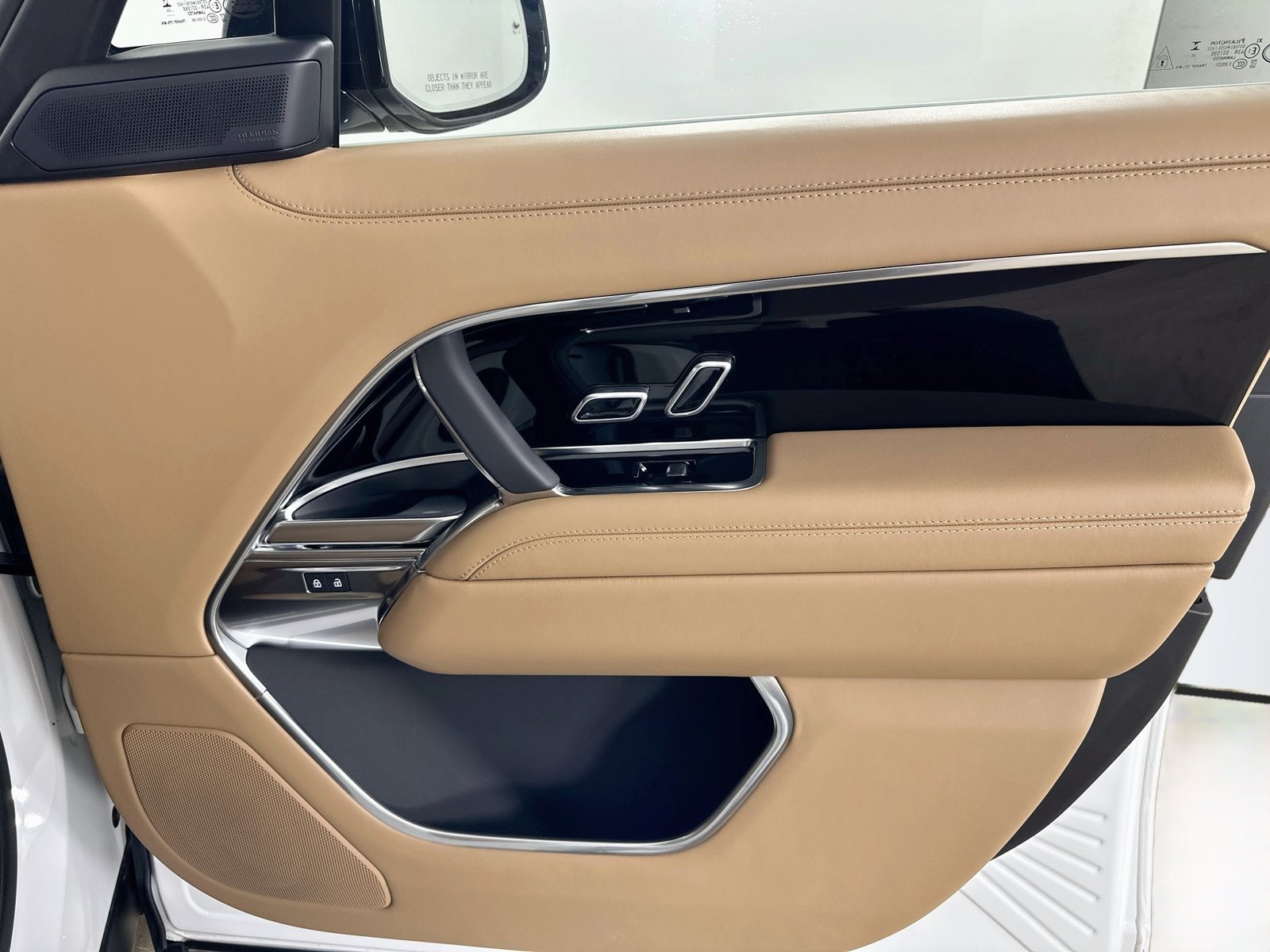 New 2026 Land Rover Range Rover SE AWD/4WD image 43