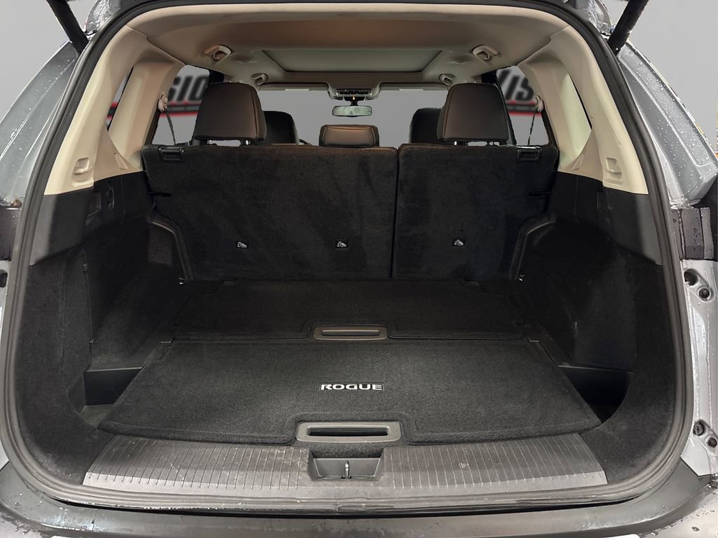 Used 2021 Nissan Rogue SL w/ Premium Package image 11