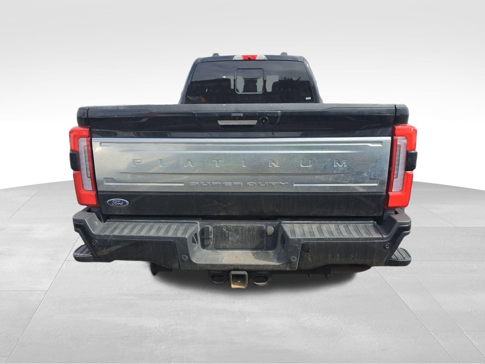 Used 2023 Ford F450 Platinum w/ Camper Package AWD/4WD image 3