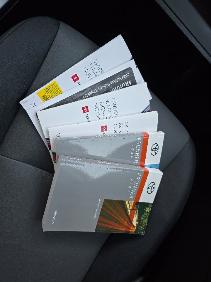 Used 2024 Toyota 4Runner SR5 Premium image 30