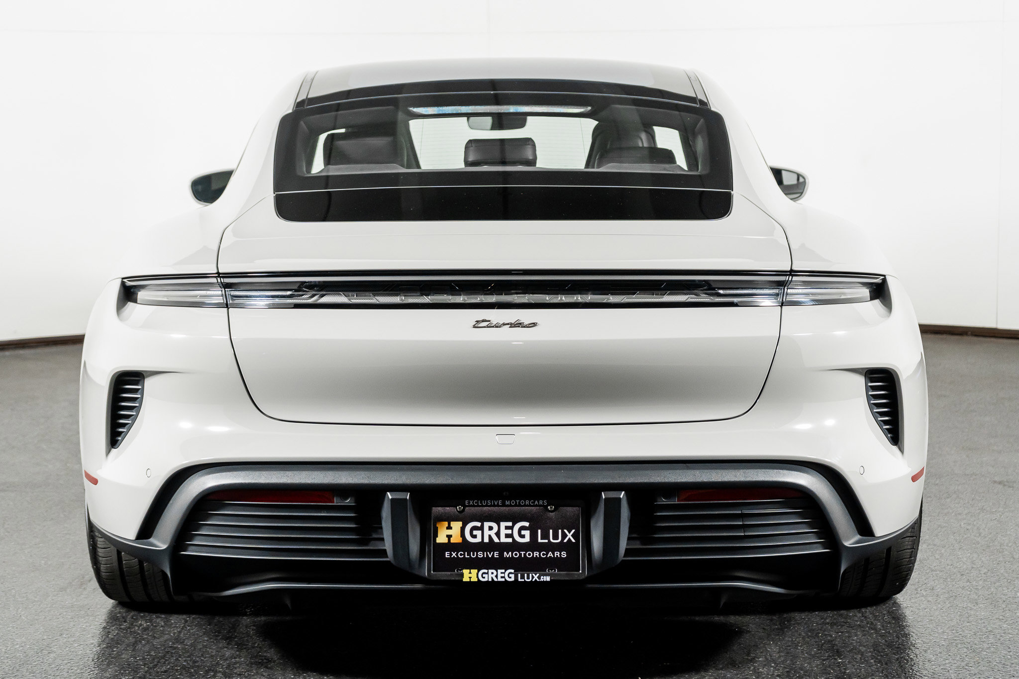 Used 2025 Porsche Taycan Turbo w/ Premium Package image 29