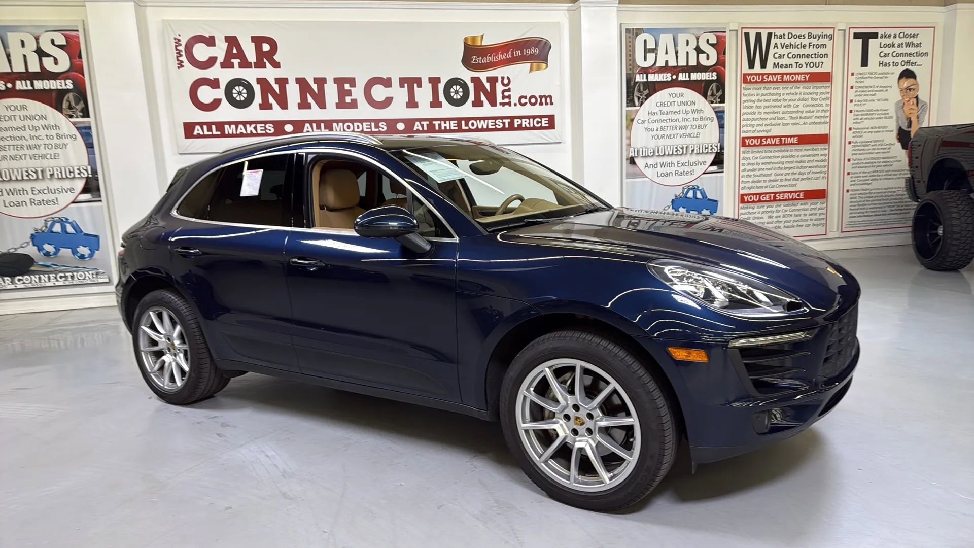 Used 2016 Porsche Macan S AWD/4WD image 3