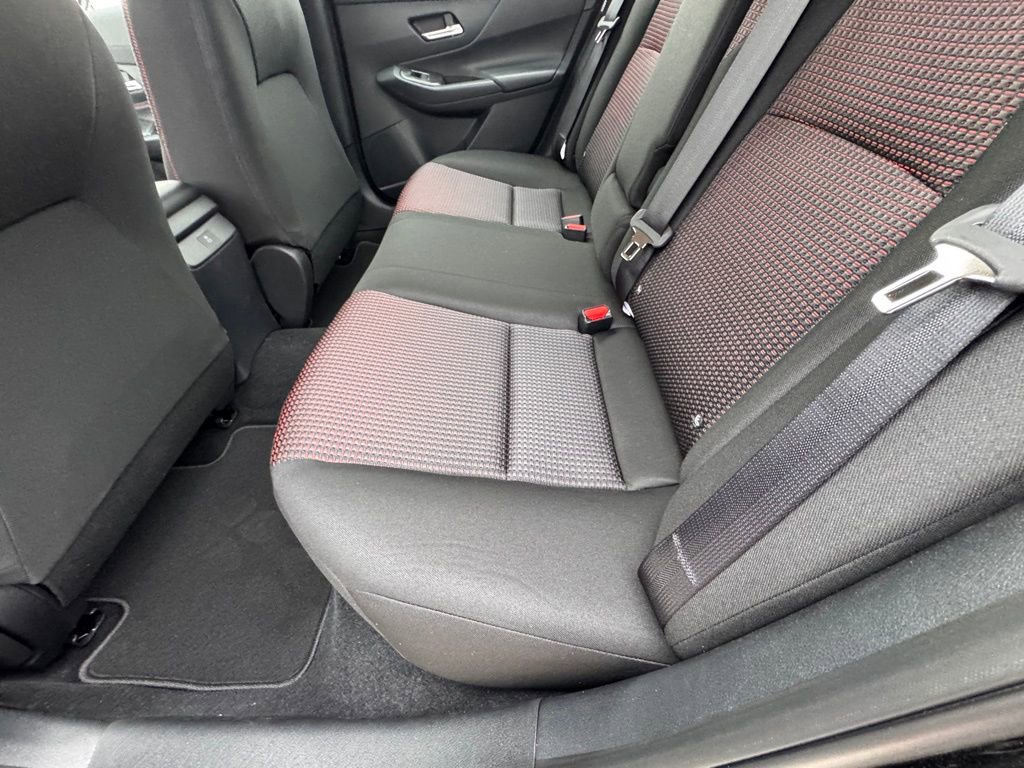 New 2026 Nissan Sentra SR w/ Floor Mat Package image 12