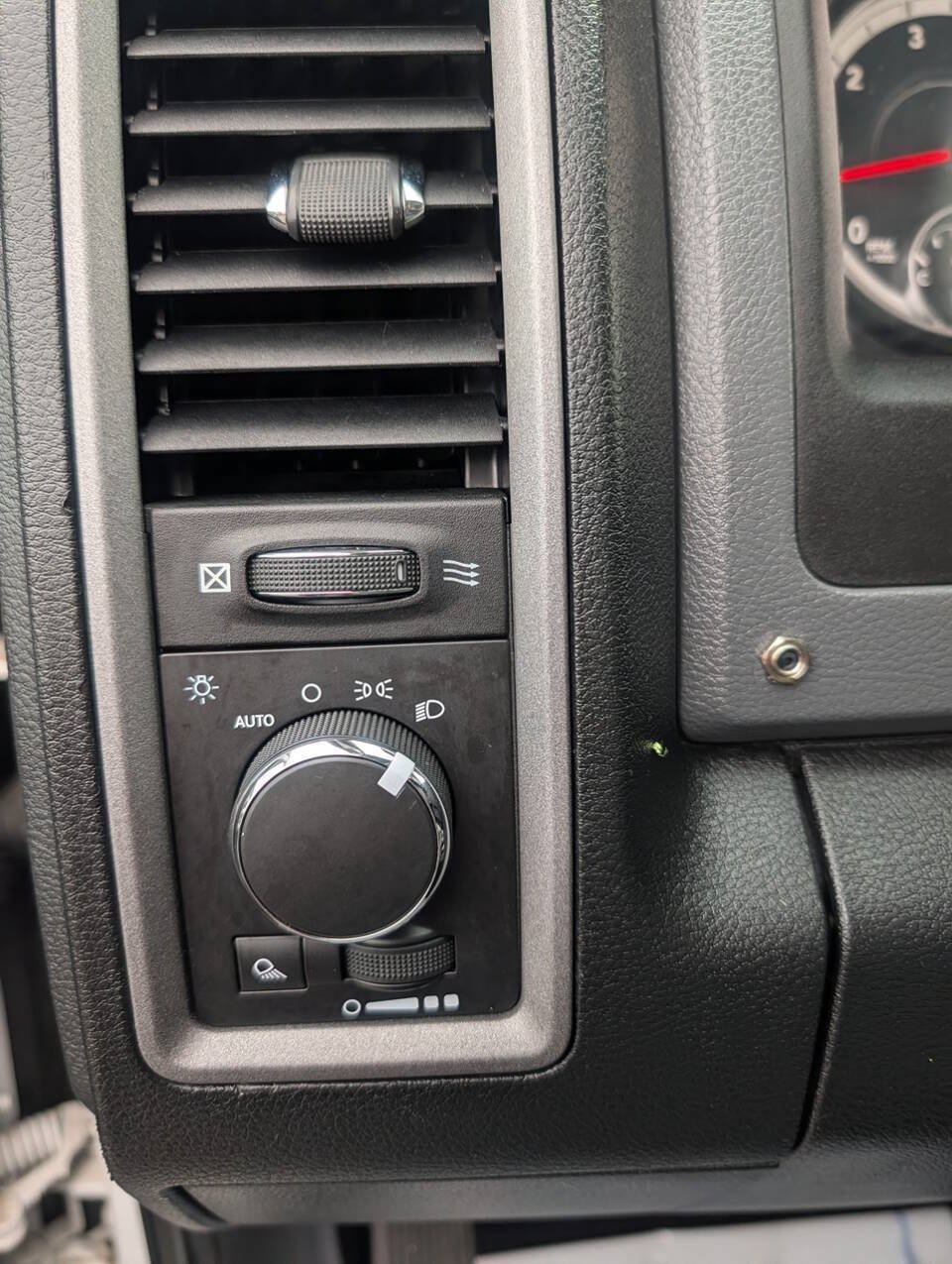 Used 2015 RAM 2500 Tradesman w/ Power Accessory Group AWD/4WD image 45