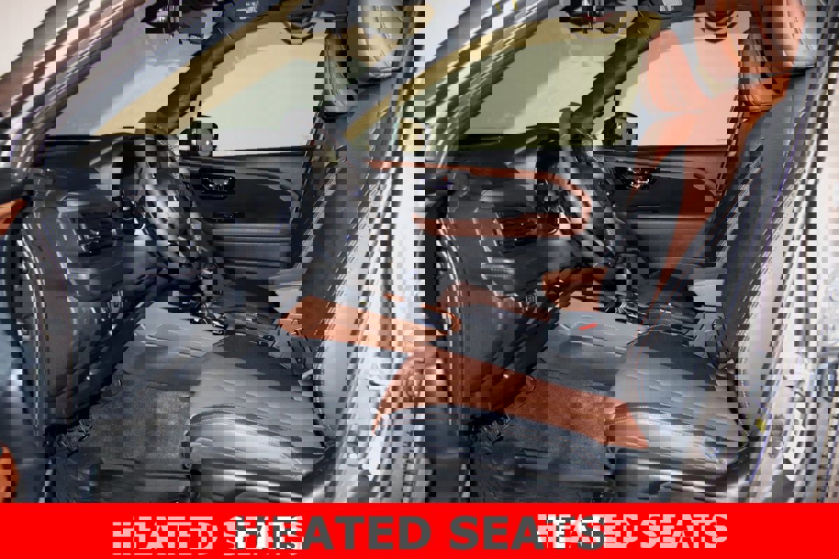 Used 2025 Subaru Forester Touring image 14