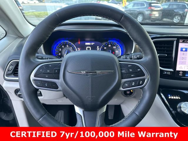 Certified 2023 Chrysler Pacifica Touring-L FWD image 30
