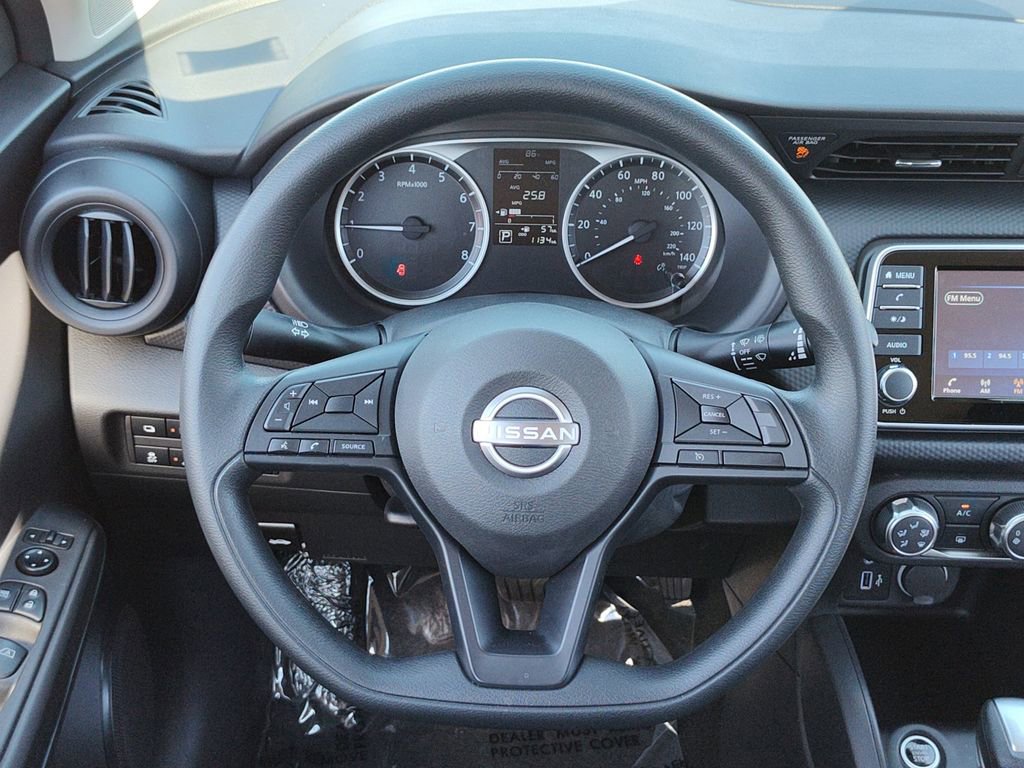 Used 2025 Nissan Kicks Play S image 19