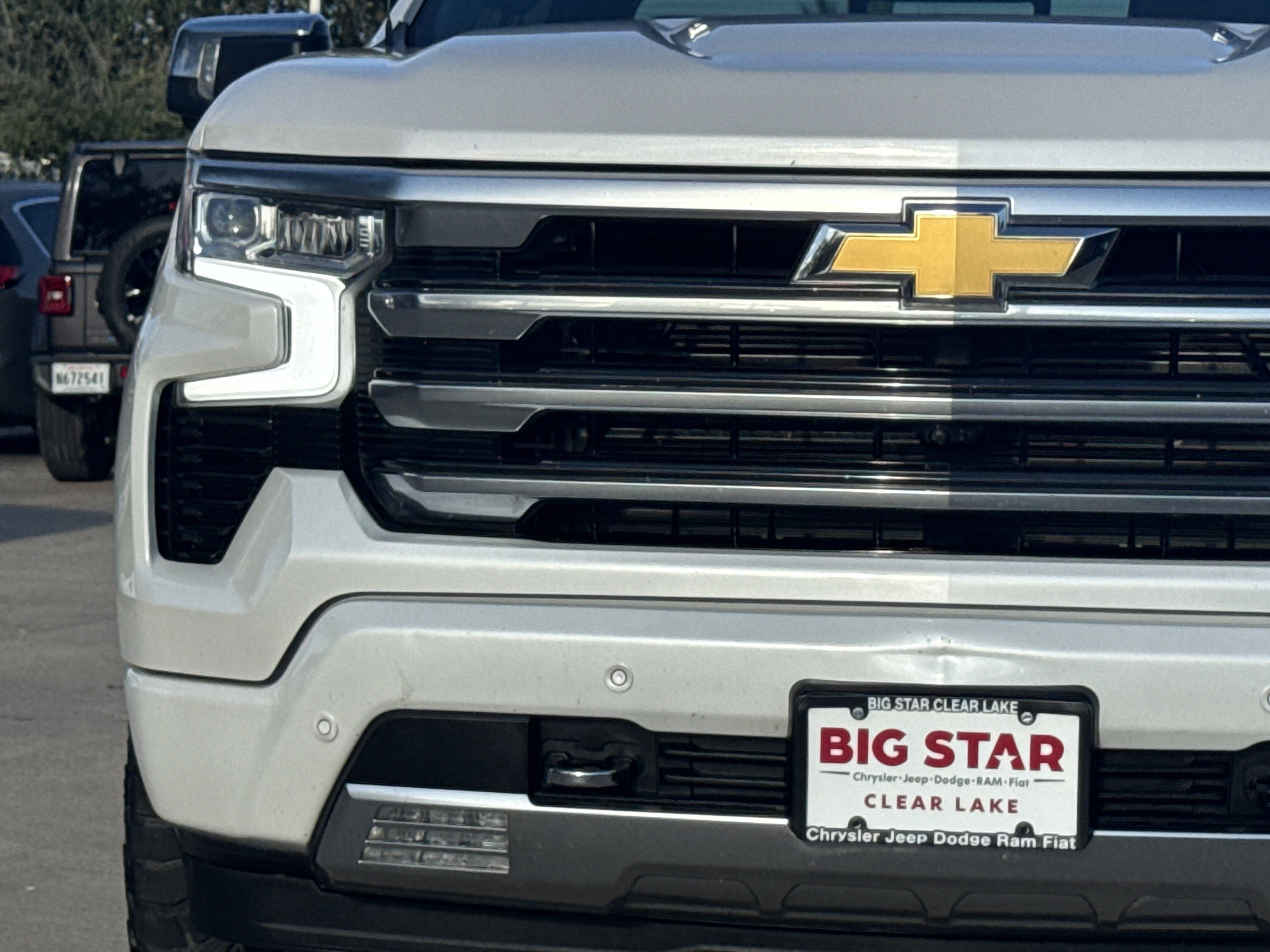 Used 2024 Chevrolet Silverado 1500 High Country w/ Technology Package image 7