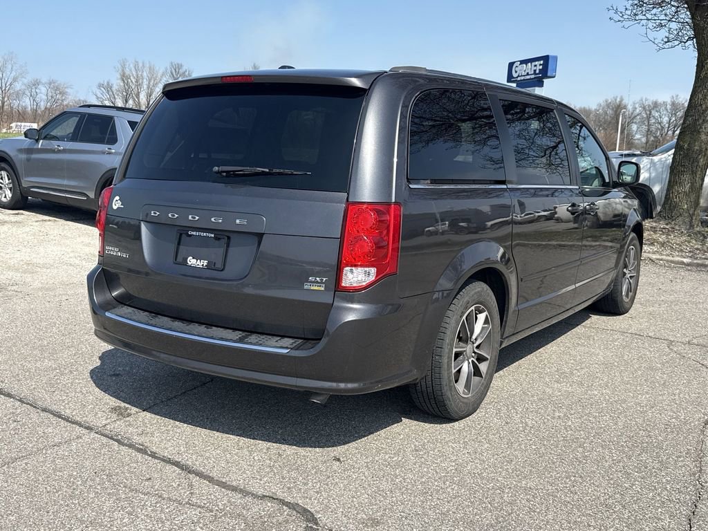 Used 2017 Dodge Grand Caravan SXT image 8