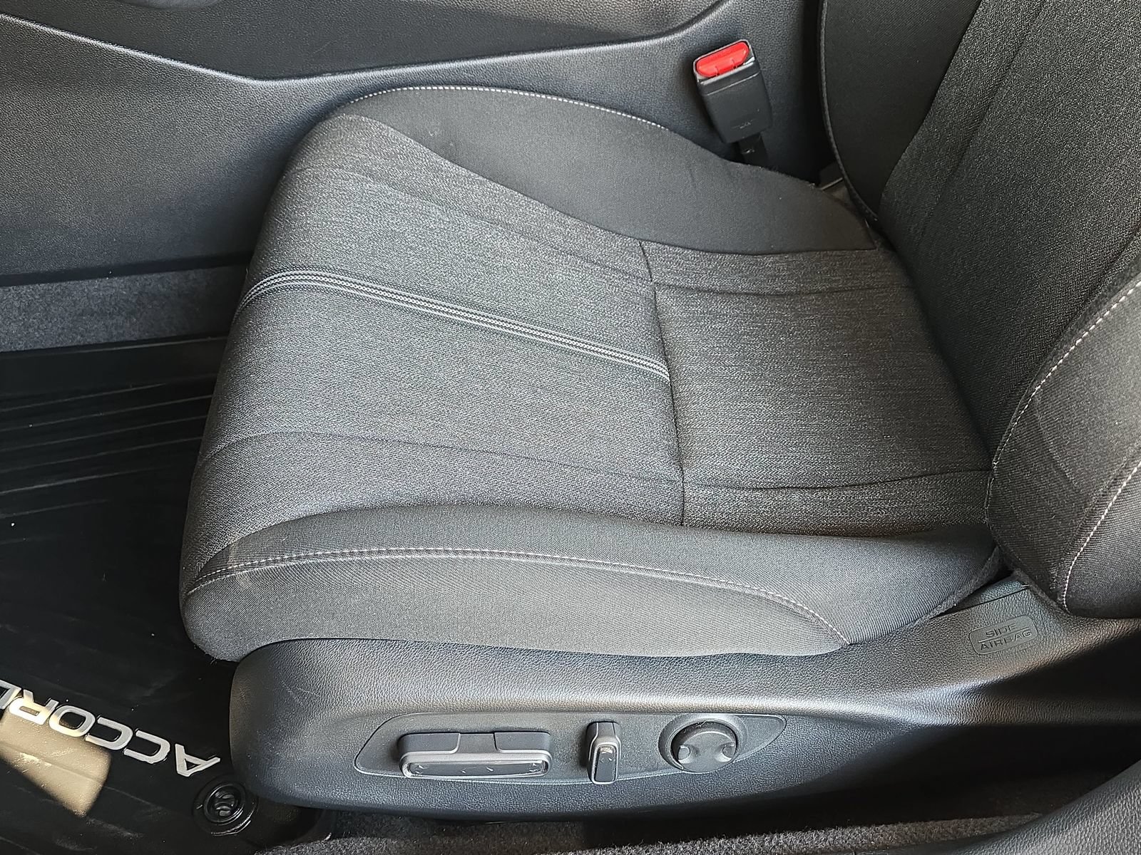 Used 2023 Honda Accord Sport image 29