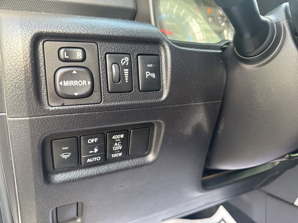 Used 2016 Toyota 4Runner Limited image 15