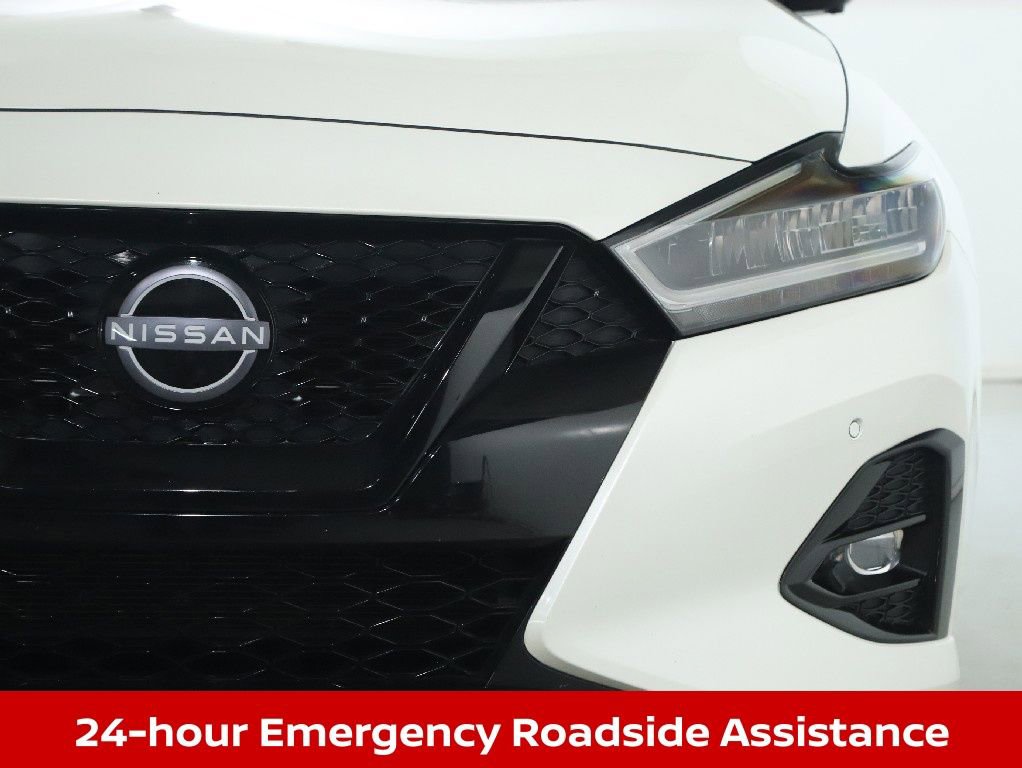 Certified 2023 Nissan Maxima SR w/ Sport Mat Group image 10