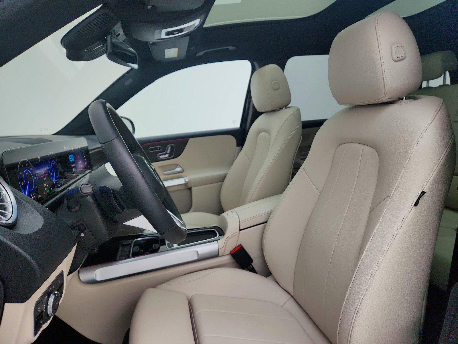 Certified 2024 Mercedes-Benz EQB 250+ image 17