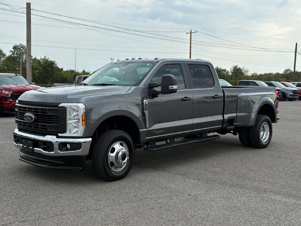 Used 2025 Ford F350 XL w/ 360-Degree Camera Package AWD/4WD image 12