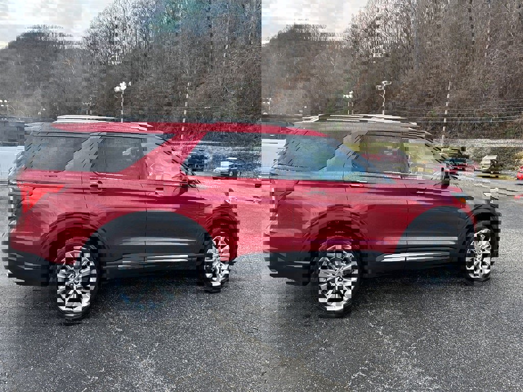 Used 2021 Ford Explorer Platinum w/ Equipment Group 601A image 3