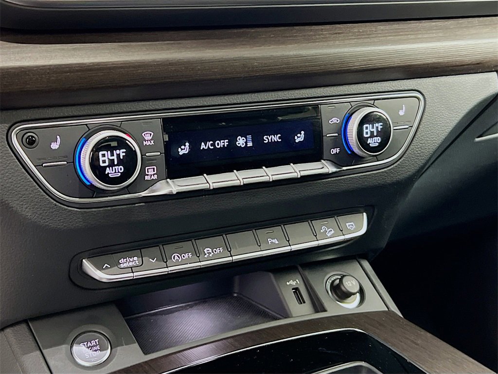 Used 2023 Audi Q5 2.0T Premium w/ Convenience Package image 17