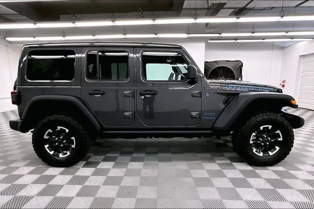 Used 2025 Jeep Wrangler Unlimited Rubicon 4xe w/ Convenience Group image 16